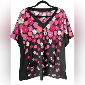 Butter-Soft Floral Scrub Top 2X Black Pink Stretch V-Neck